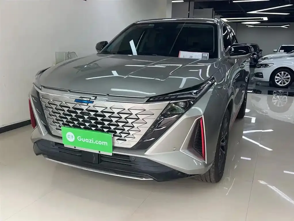 Changan Oshan Z6 Oushang Z6 2023 Blue Whale 1.5T DCT Zhihang Edition — photo 1