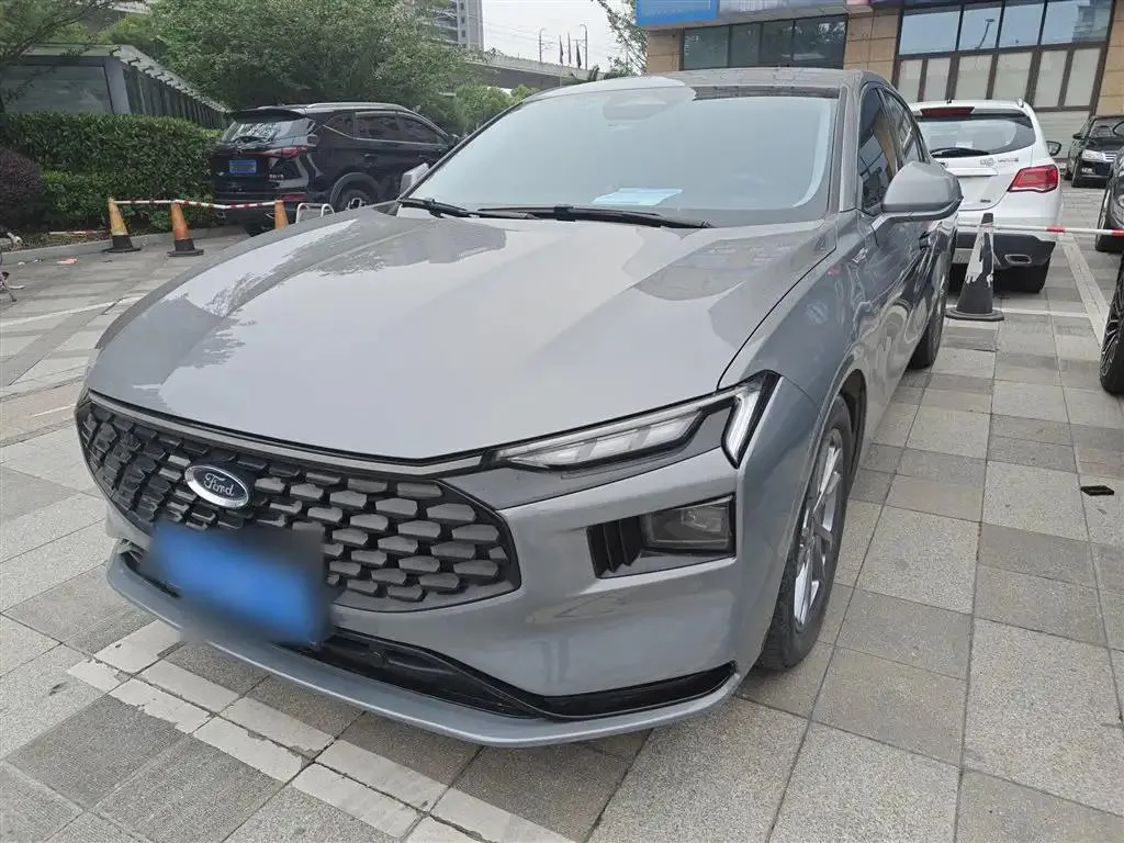 Ford Mondeo 2023 Mondeo EcoBoost 180 Luxury — photo 1