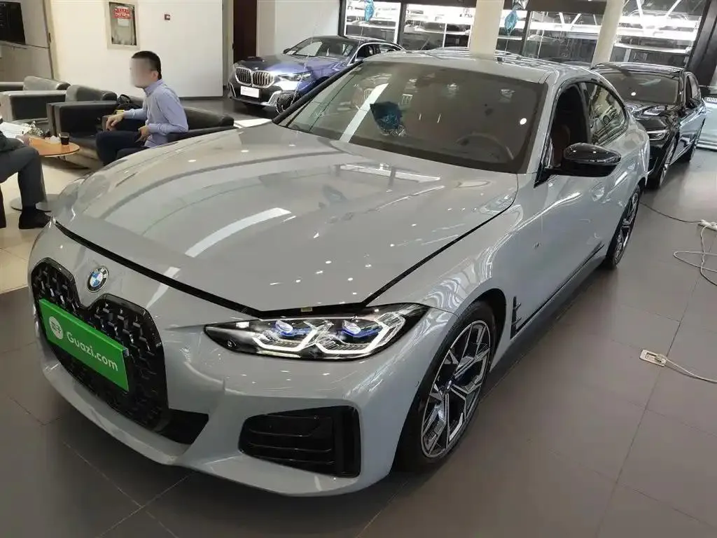 BMW BMW 4 Series — Argenté / Gris