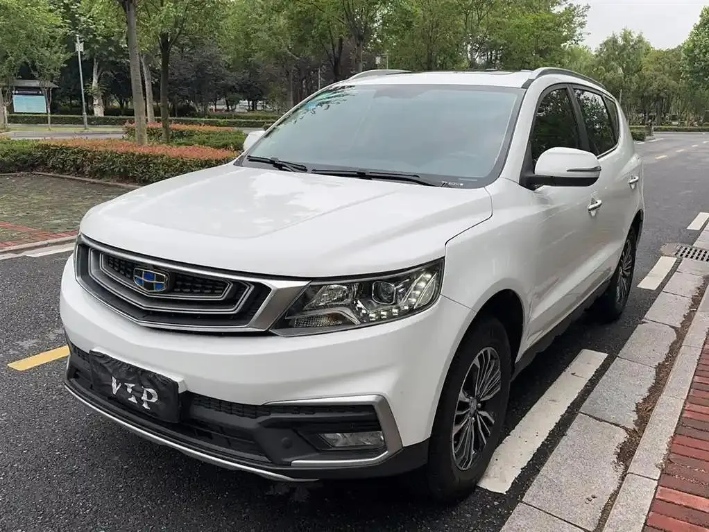 Geely Yuanjing X6 Vision X6 2018 1.8L Manual 4G Internet Luxury Edition — photo 1