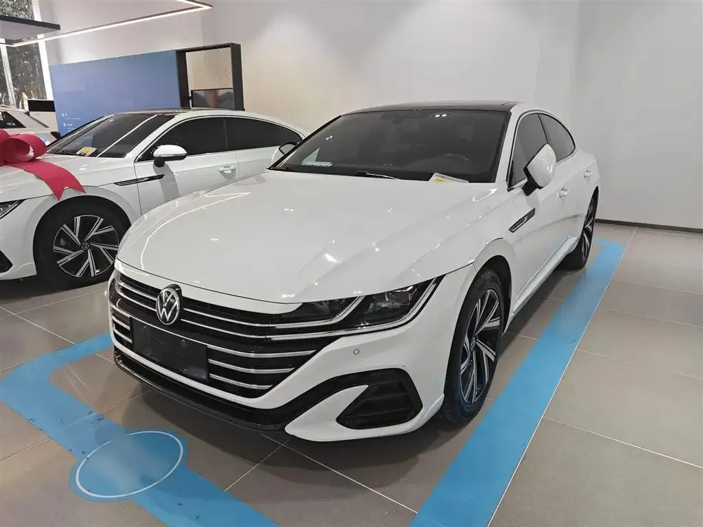 FAW-Volkswagen CC CC 2021 330TSI Dazzling Edition — photo 1