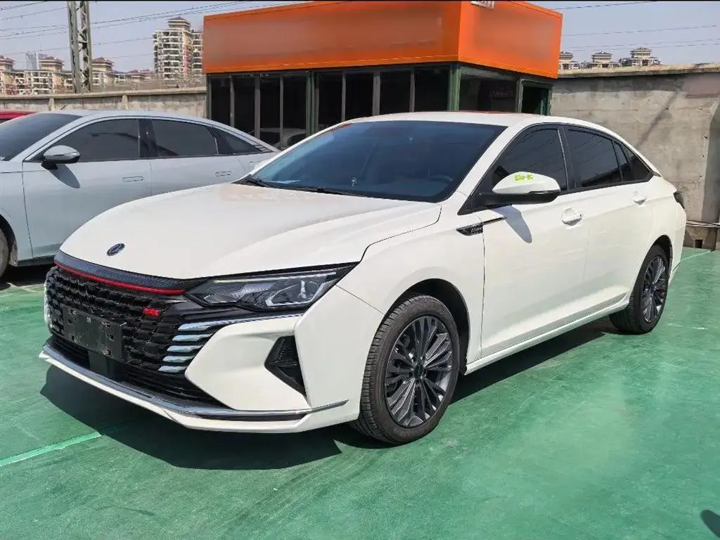 Dongfeng Aeolus Yixuan Yixuan MAX 2021 1.5T Super Stylish Dad Edition — photo 1