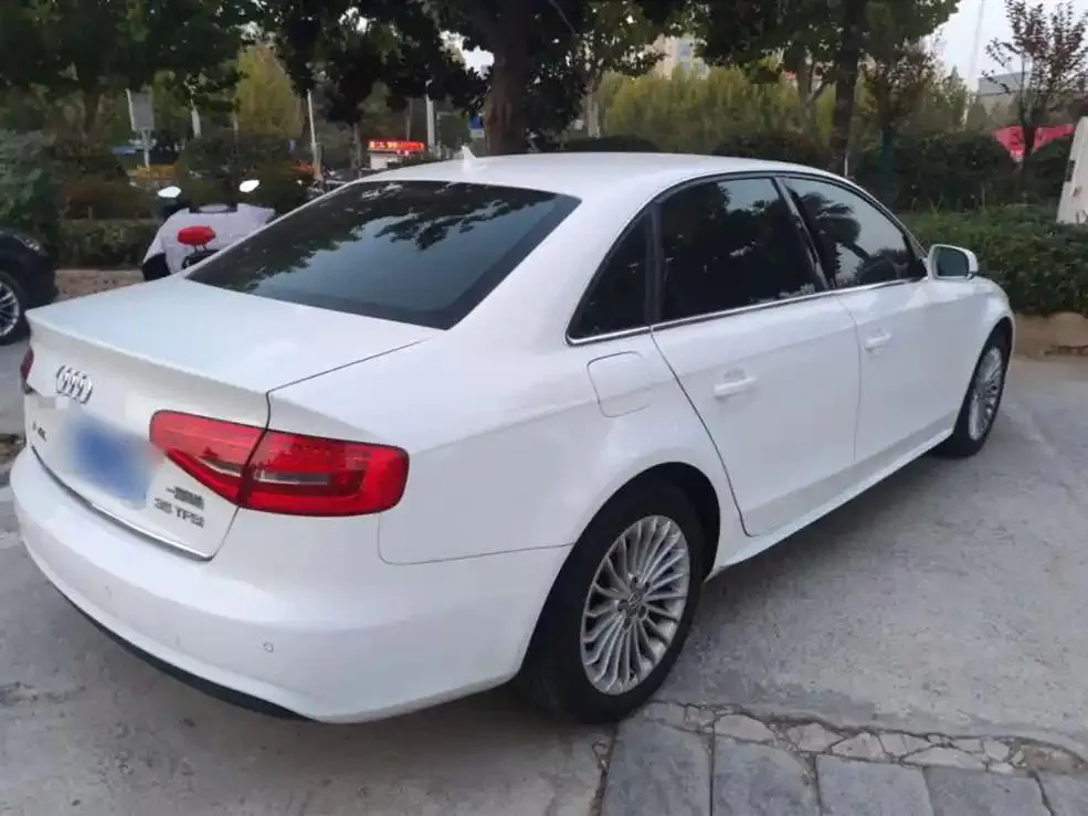 Audi A4L A4L 2013 35 TFSI Automatic Technology Edition — View photo 6