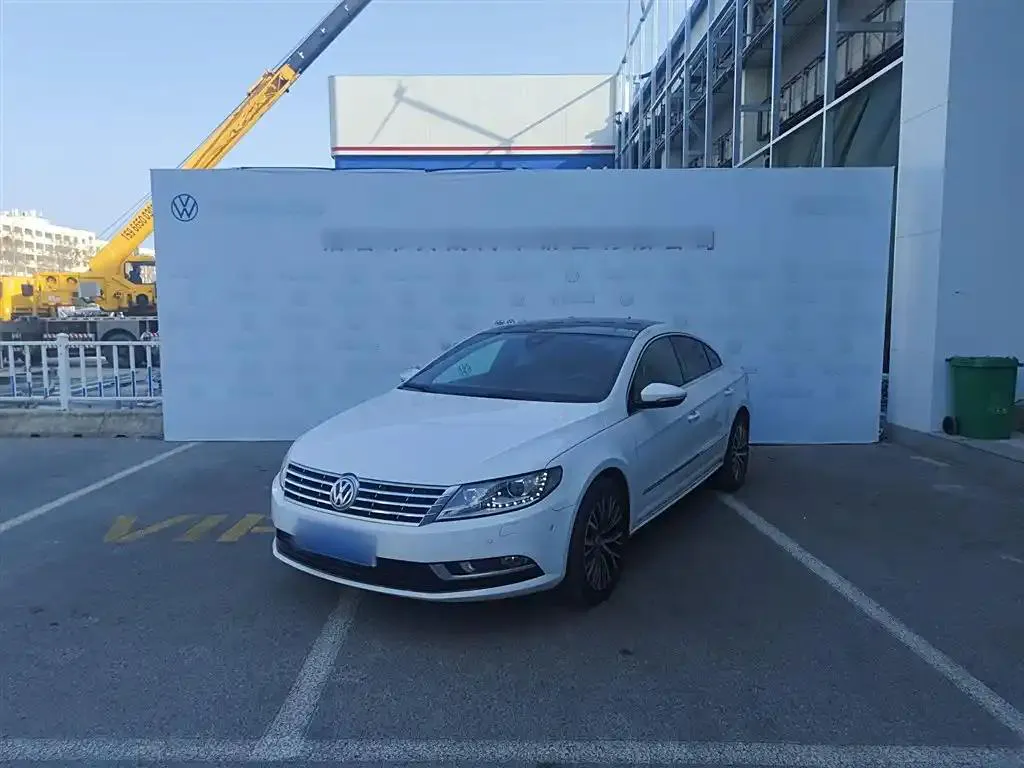 FAW-Volkswagen CC CC 2013 2.0TSI Supreme Edition — photo 1