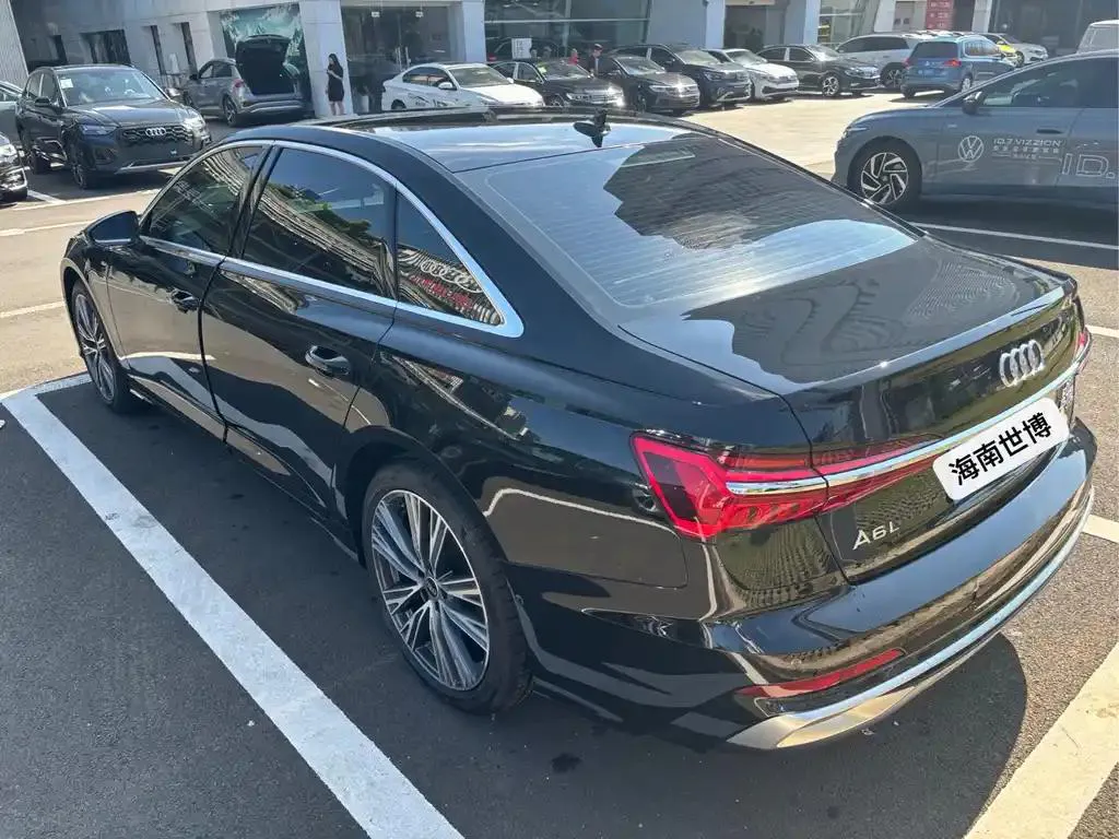 Audi A6L A6L 2023 facelift 45 TFSI quattro Premium Dynamic Edition — Ver foto 4