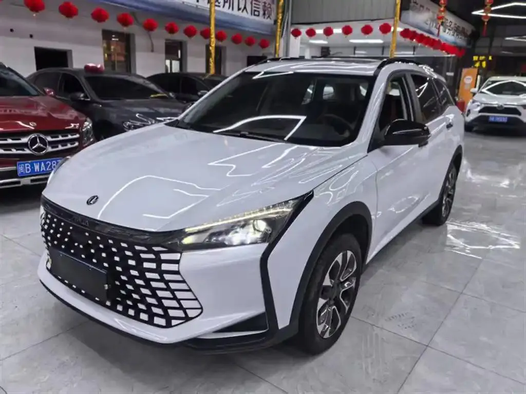 Dongfeng Dongfeng Aeolus GS — Белый