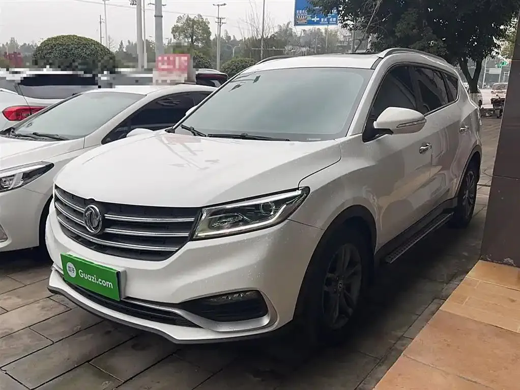 Dongfeng FENGON FENGON Fengguang 580 2020 1.5T CVT Luxury Edition — photo 1