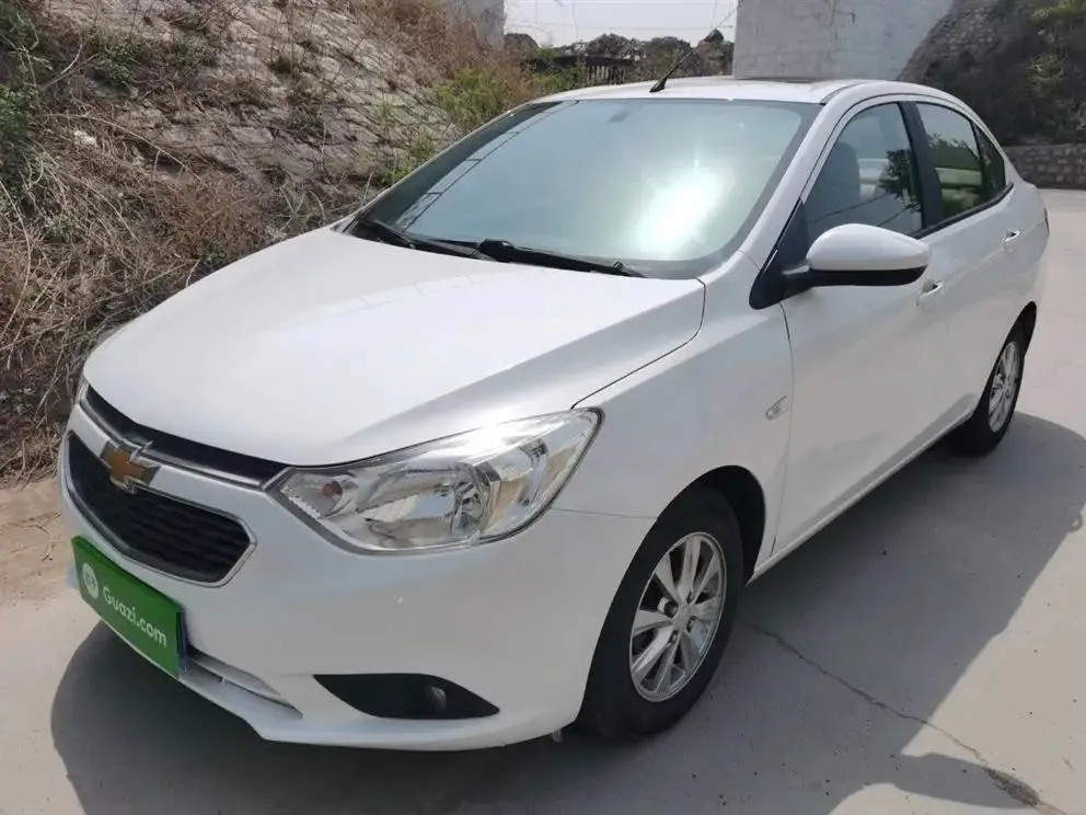 Chevrolet Chevrolet Sail — Белый