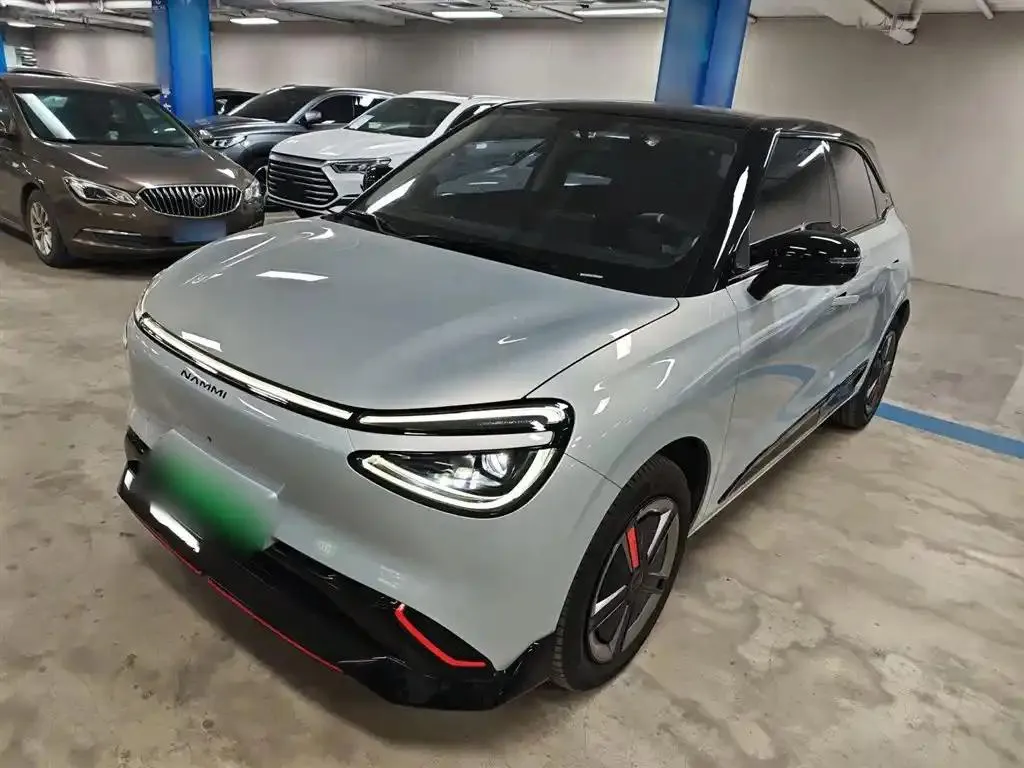 Dongfeng Dongfeng Nammi Nammi — Silver / Gray