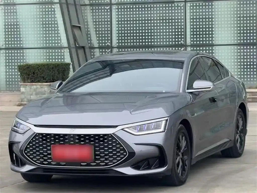 BYD Han Han 2024 DM-i Honor Edition 121KM Elite — photo 1