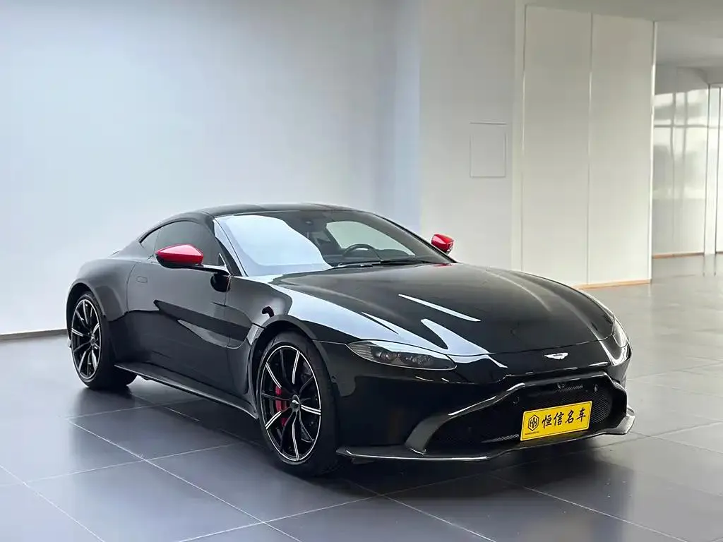 Aston Martin V8 V8 Vantage 2018 4.0T V8 Coupe — عرض الصورة 3