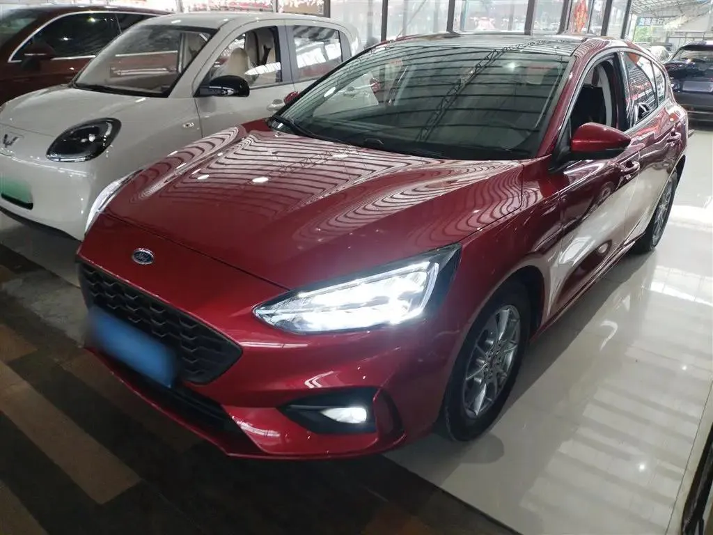 Ford Focus Focus 2021 Hatchback EcoBoost 180 Automatic Front Model — photo 1