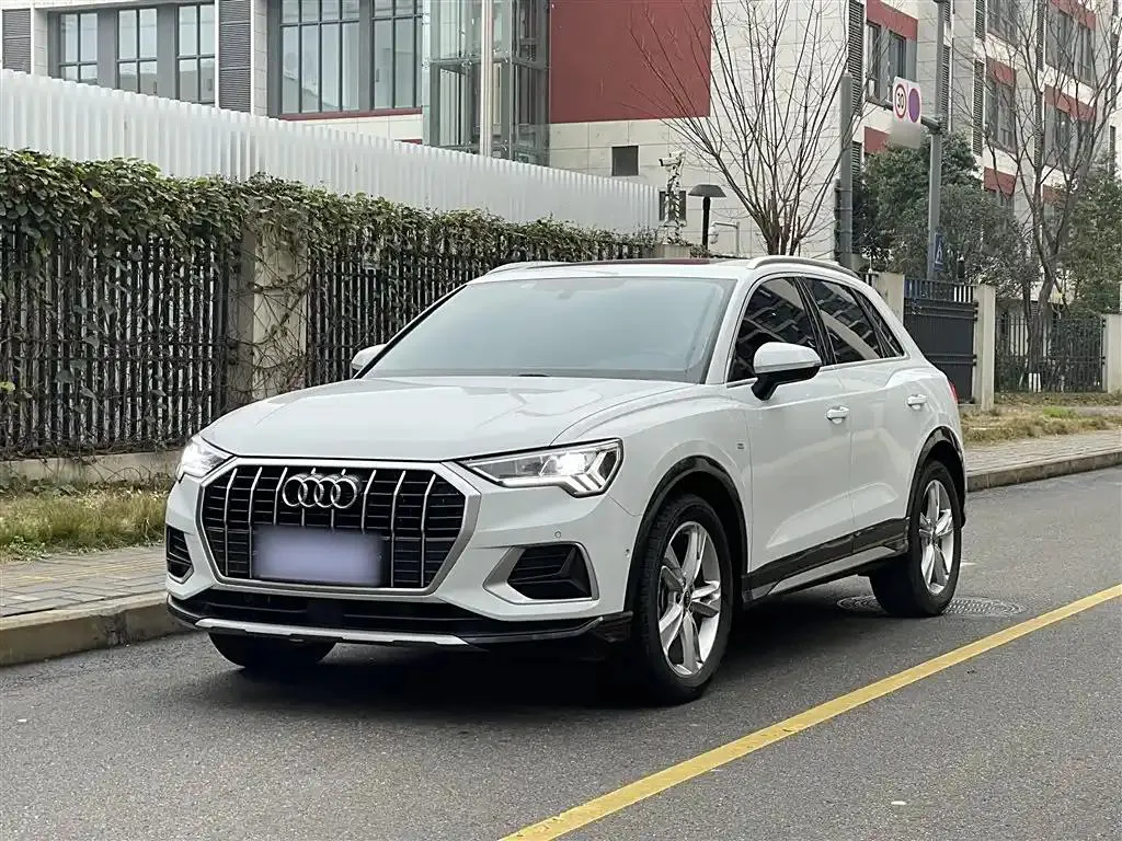Audi Q3 Q3 2023 35 TFSI Fashion Elegant Edition (1.5T) — View photo 2