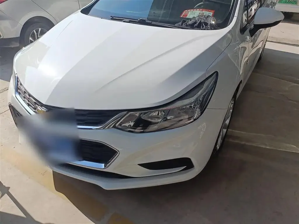 Chevrolet Cruze Cruze 2017 1.4T Dual Clutch Pioneer Sunroof Edition — photo 1