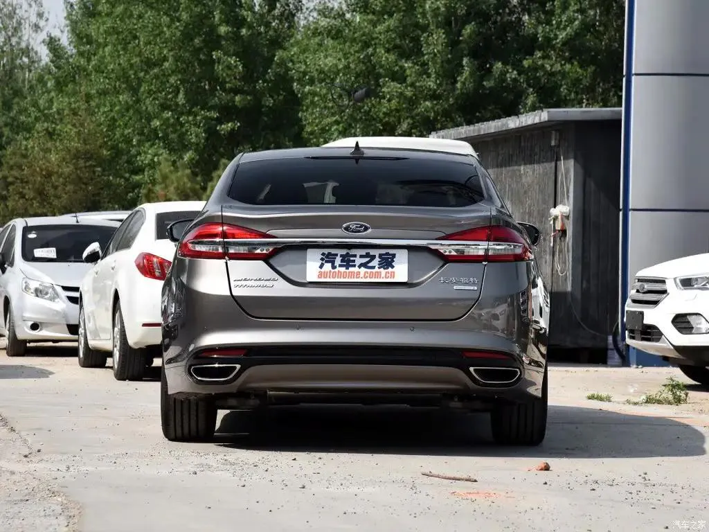 Alfa Alfa Romeo Stelvio — White