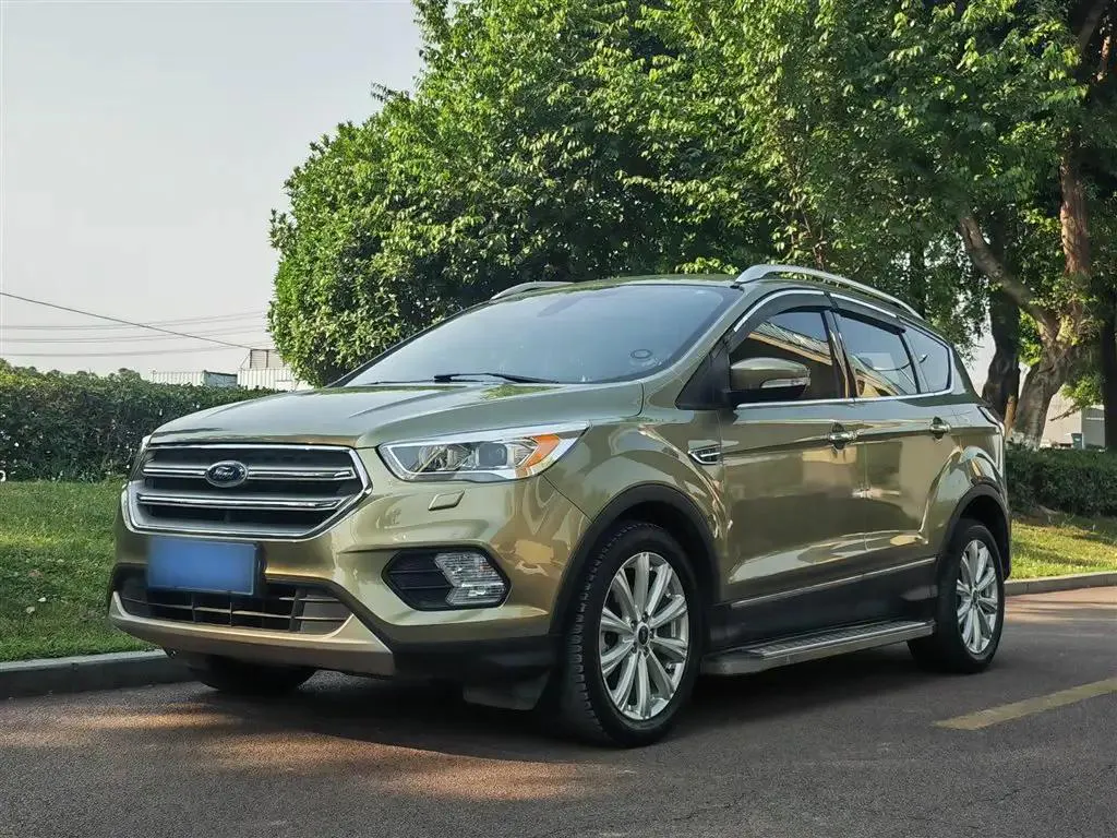 Ford Kuga 2017 Kuga EcoBoost 180 2WD Luxury Wing — photo 1