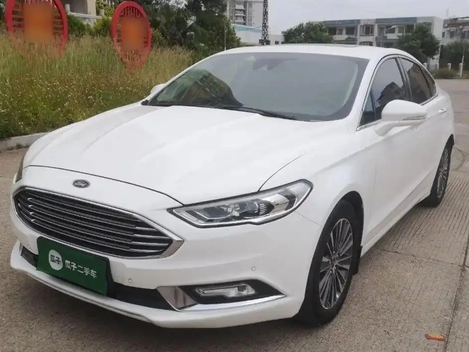 Ford Mondeo 2017 Toyota Mondeo EcoBoost 200 Luxury — photo 1