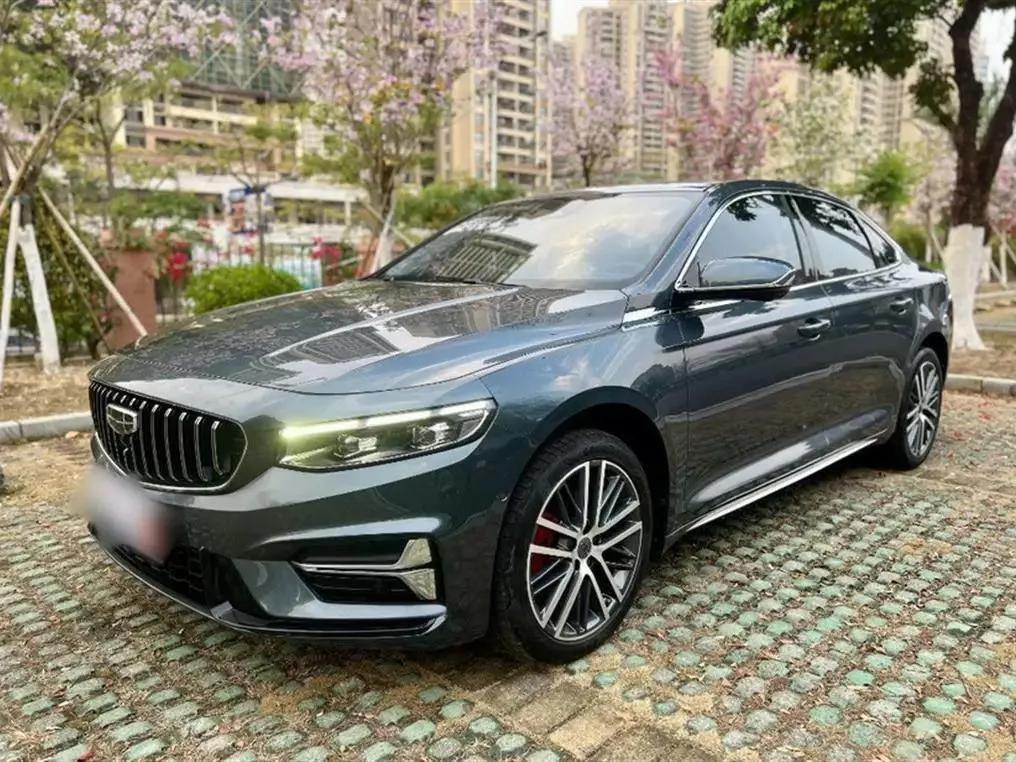 Geely Geely PREFACE — Серебристый / Серый