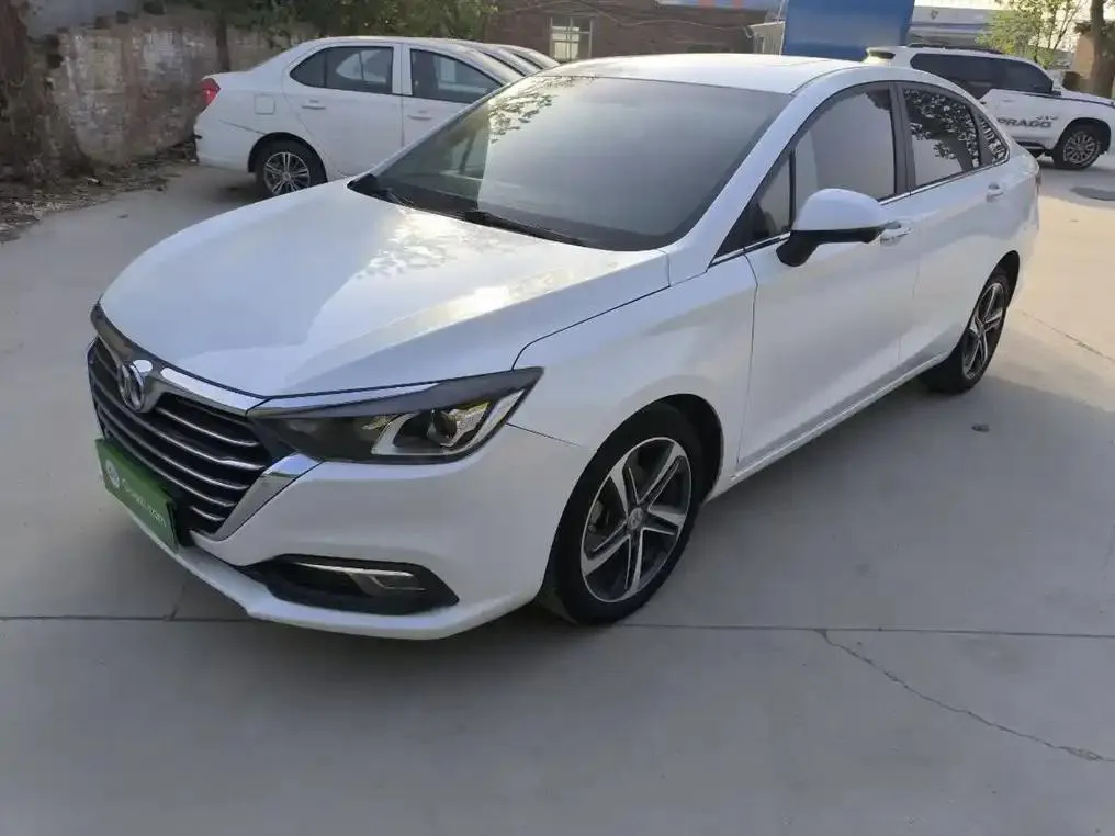 BAIC Motor Beijing Senova D50 2018 1.5L CVT Premium Smart Connected Edition — photo 1