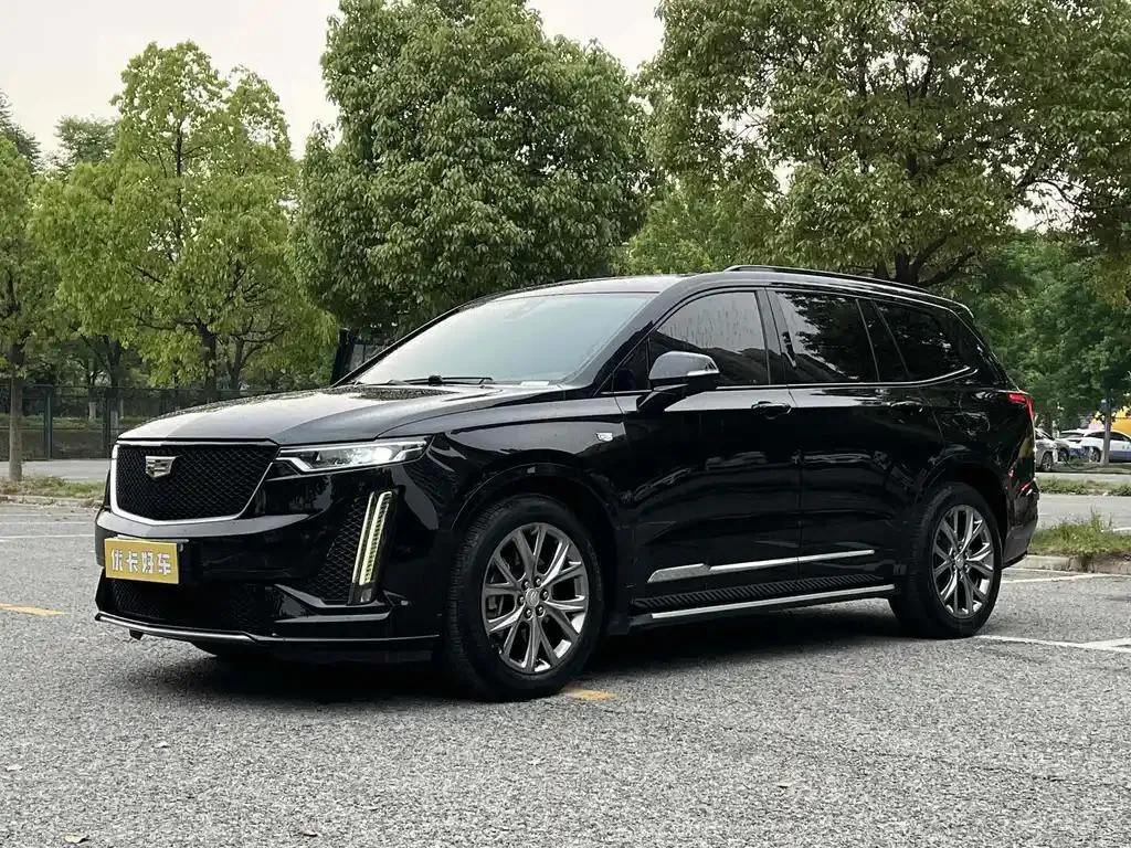 Cadillac Cadillac XT6 — أسود