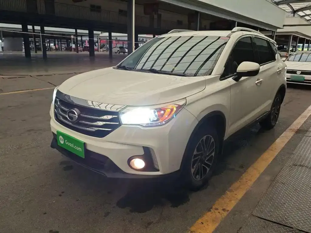 GAC Trumpchi Trumpchi Trumpchi GS4 2017 200T G-DCT 2WD Elite Edition — photo 1