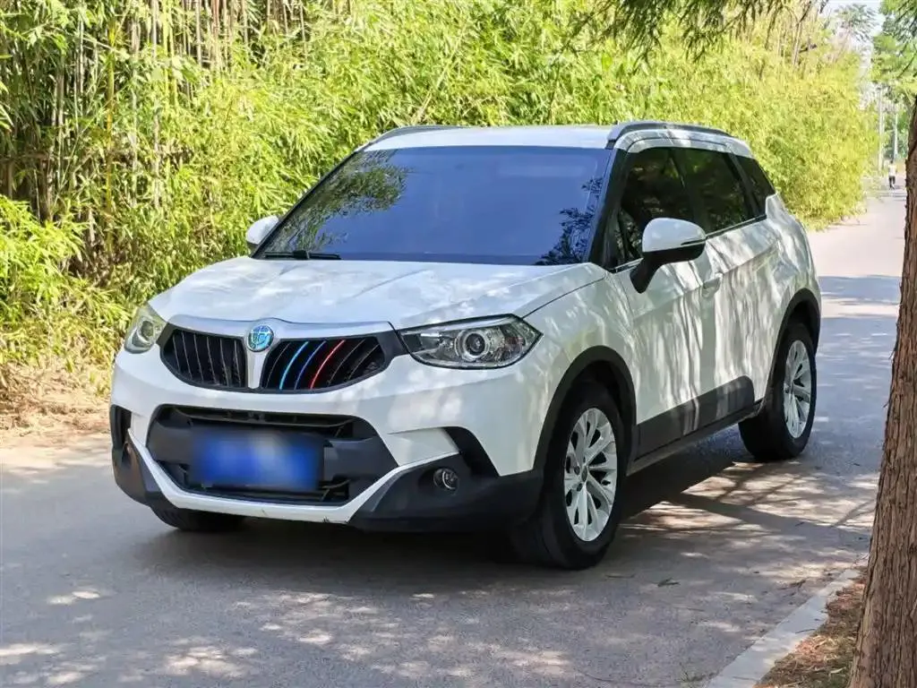 CMC V3 Zhonghua V3 2016 1.5L Automatic Comfort Edition — photo 1