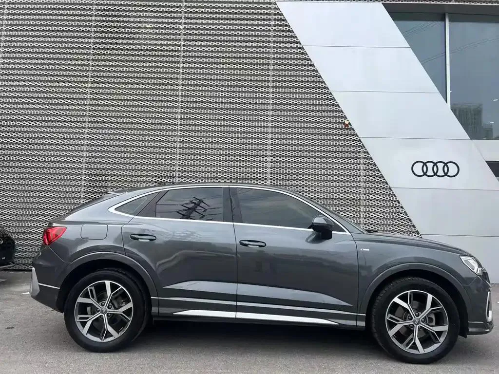 Audi Q3 Sportback Q3 Sportback 2022 40 TFSI Fashion Edition — Ver foto 4