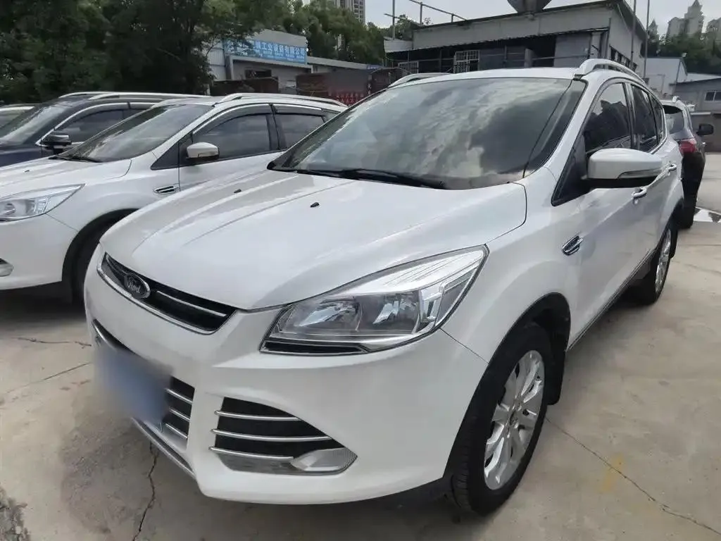Ford Kuga Kuga 2015 2.0L GTDi 4WD Elite — photo 1
