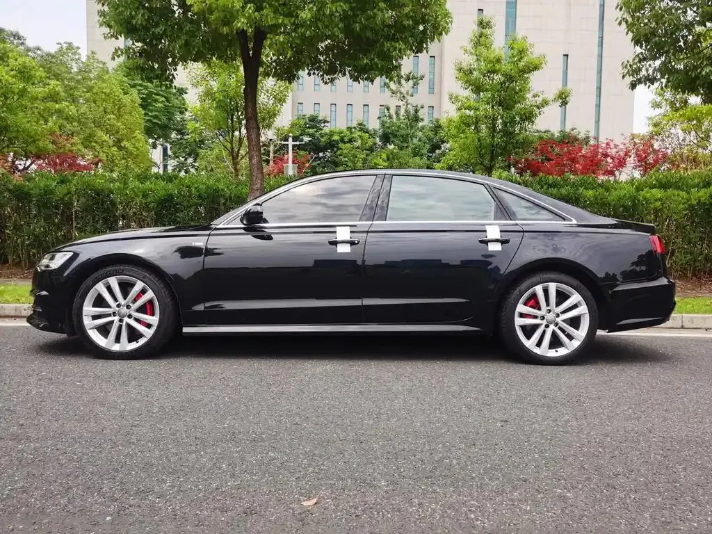 Audi A6L A6L 2018 30th Anniversary Model 35 TFSI Sports — View photo 3
