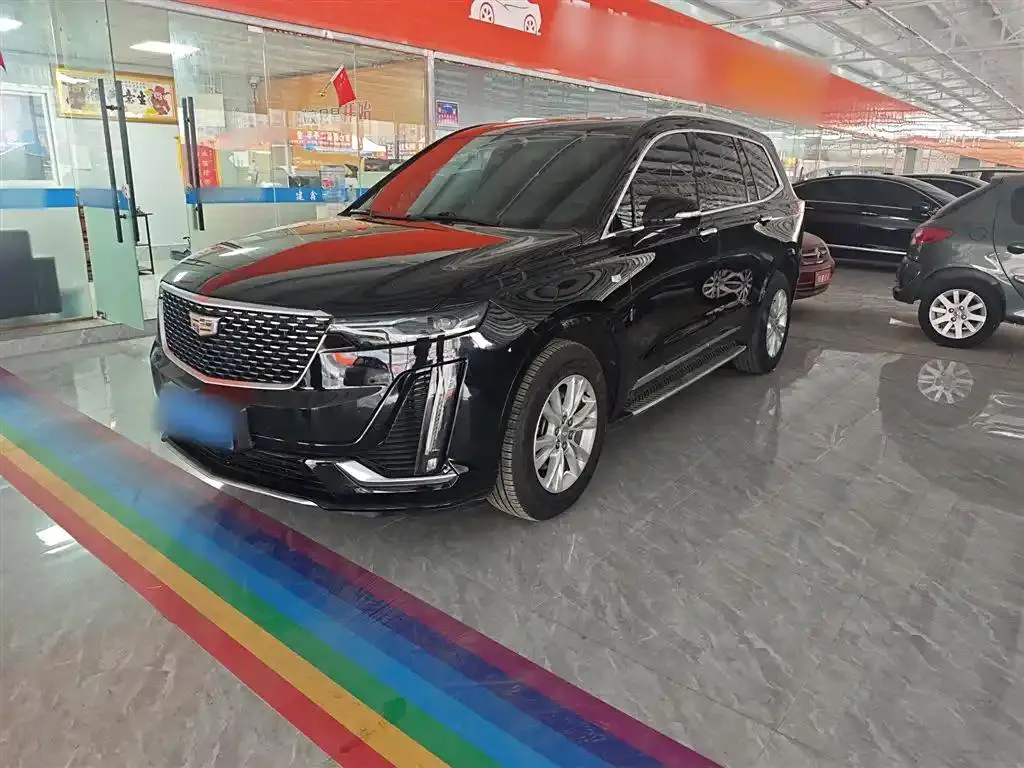 Cadillac Cadillac XT6 — أسود