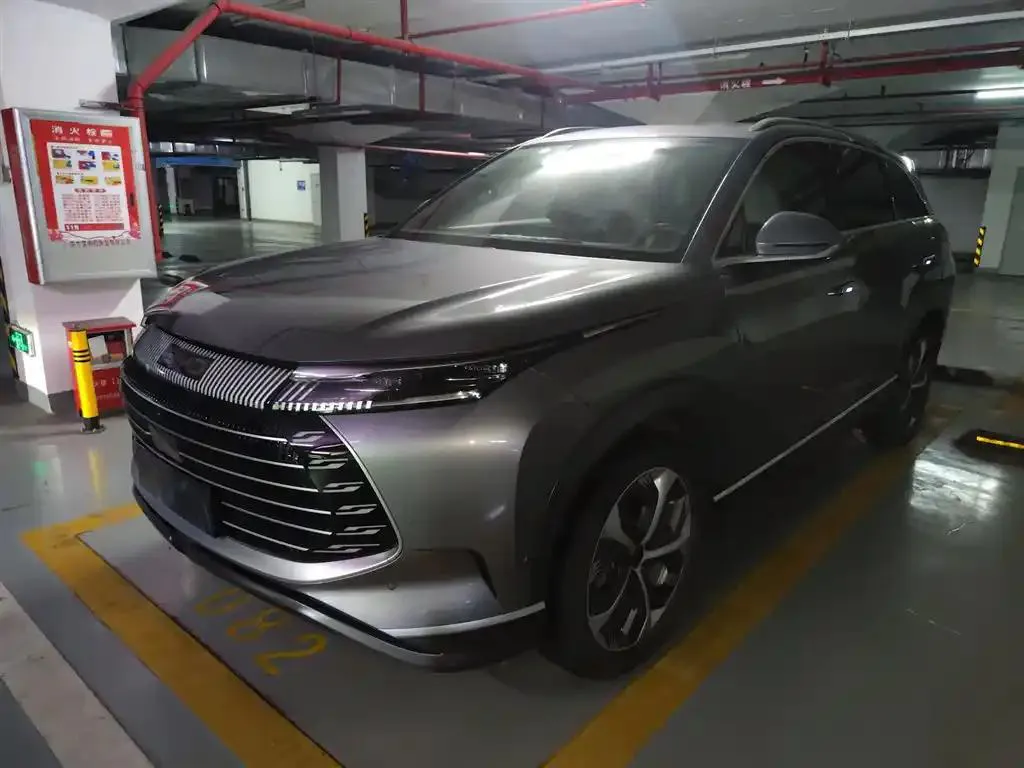 BYD BYD Frigate 07 — Argenté / Gris