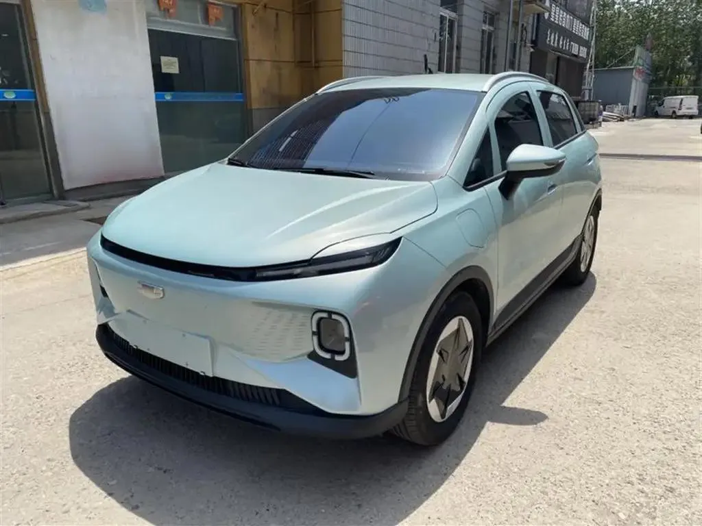 Geely Geely Geometry E — أزرق