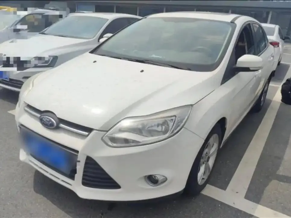 Ford Focus Focus 2012 Sedan 1.6L Automatic Fashion Edition — photo 1