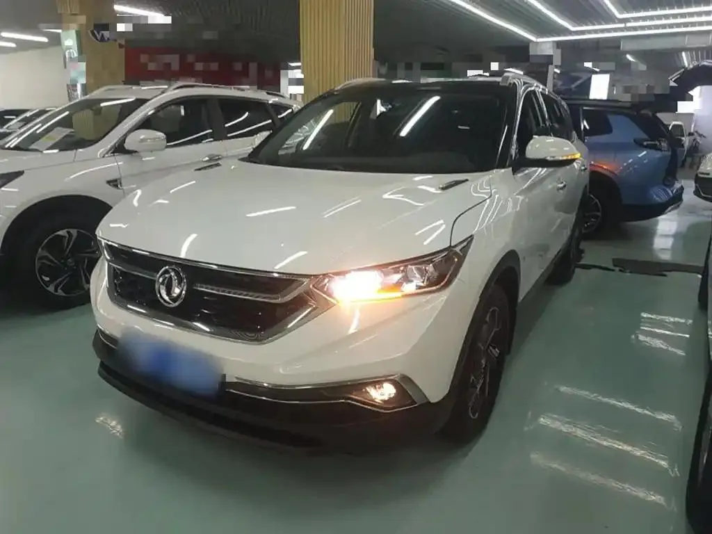 Dongfeng Dongfeng Aeolus AX7 — White