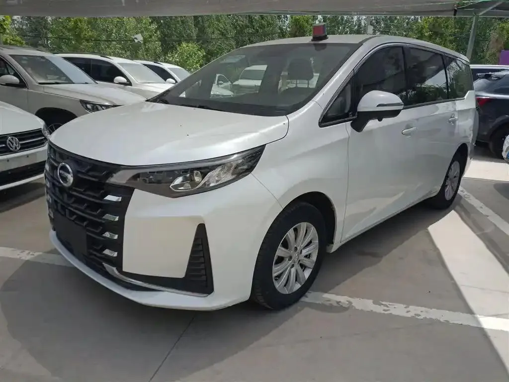 GAC Trumpchi Trumpchi Trumpchi M6 2021 270T DCT Elite Edition (seven seats) — photo 1