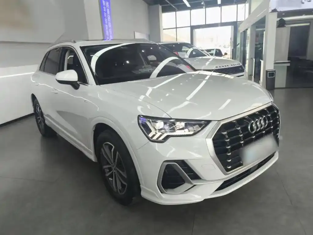 Audi Q3 Q3 2021 35 TFSI Progressive Dynamic Edition — Voir la photo 4