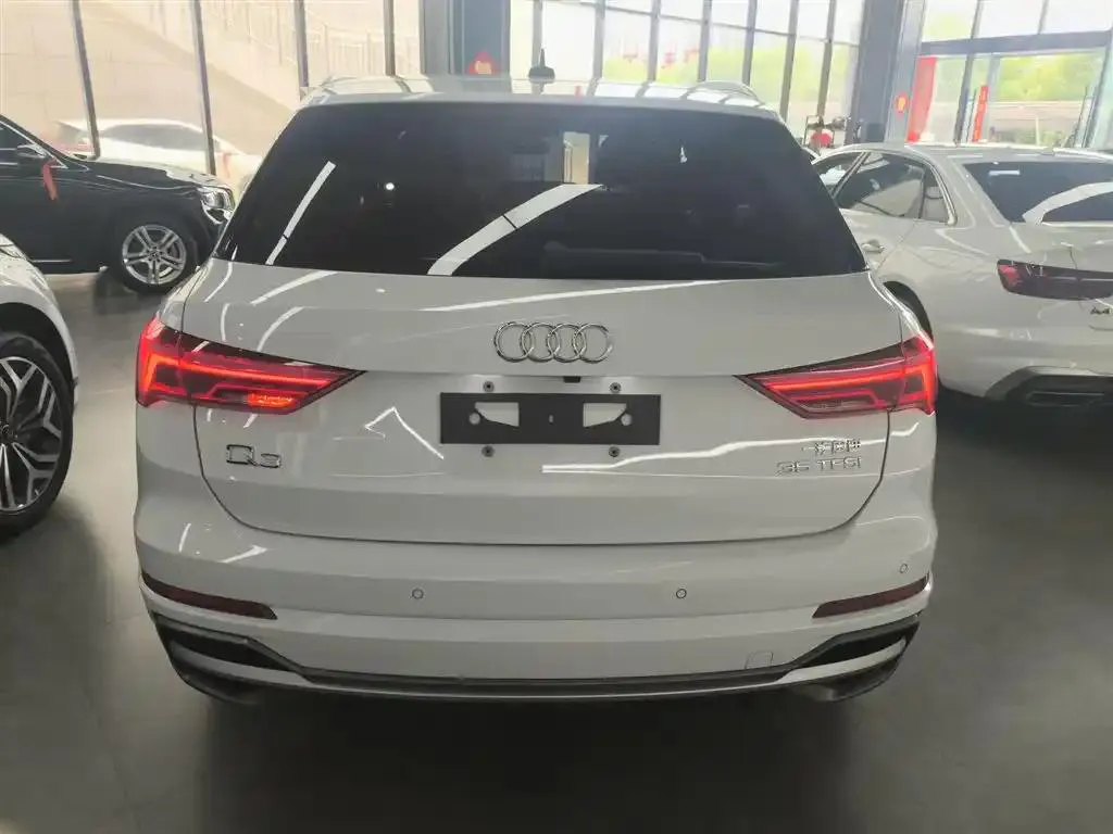 Audi Q3 Q3 2021 35 TFSI Progressive Dynamic Edition — Voir la photo 6