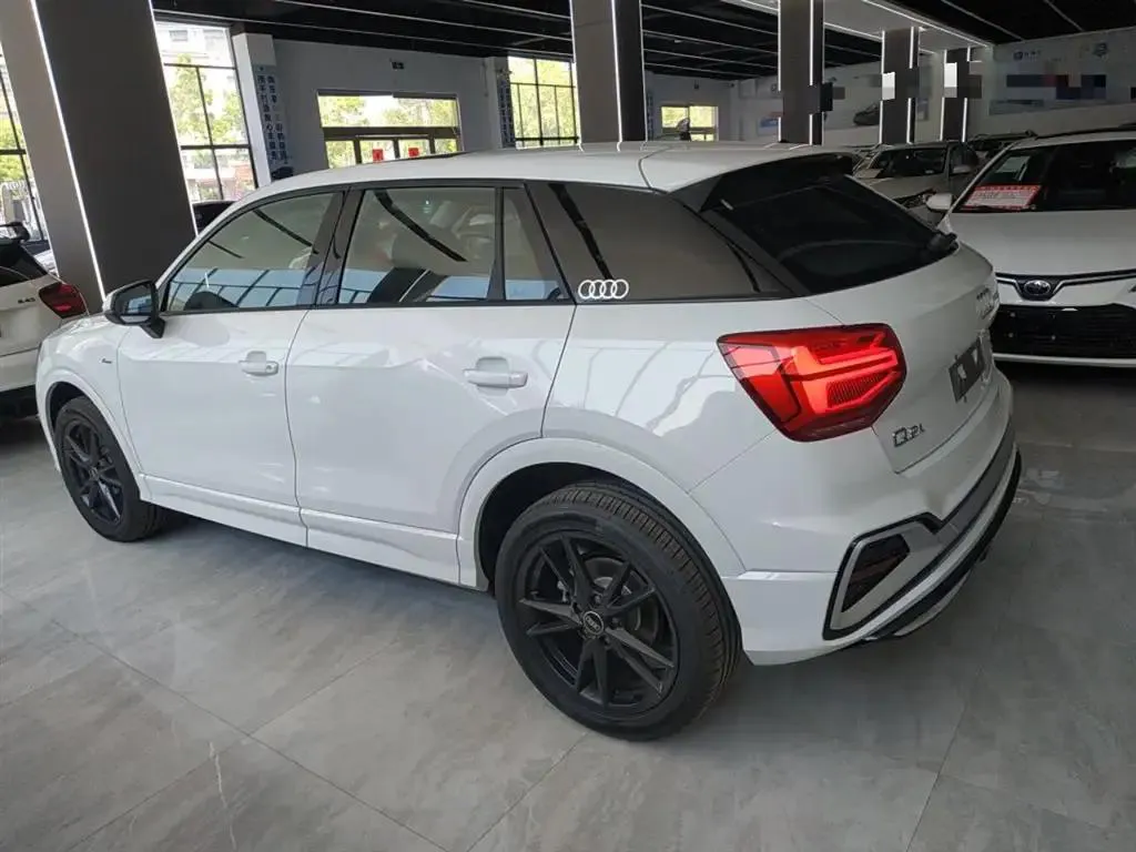 Audi Q2L Q2L 2024 35TFSI Progressive Dynamic Edition — View photo 5