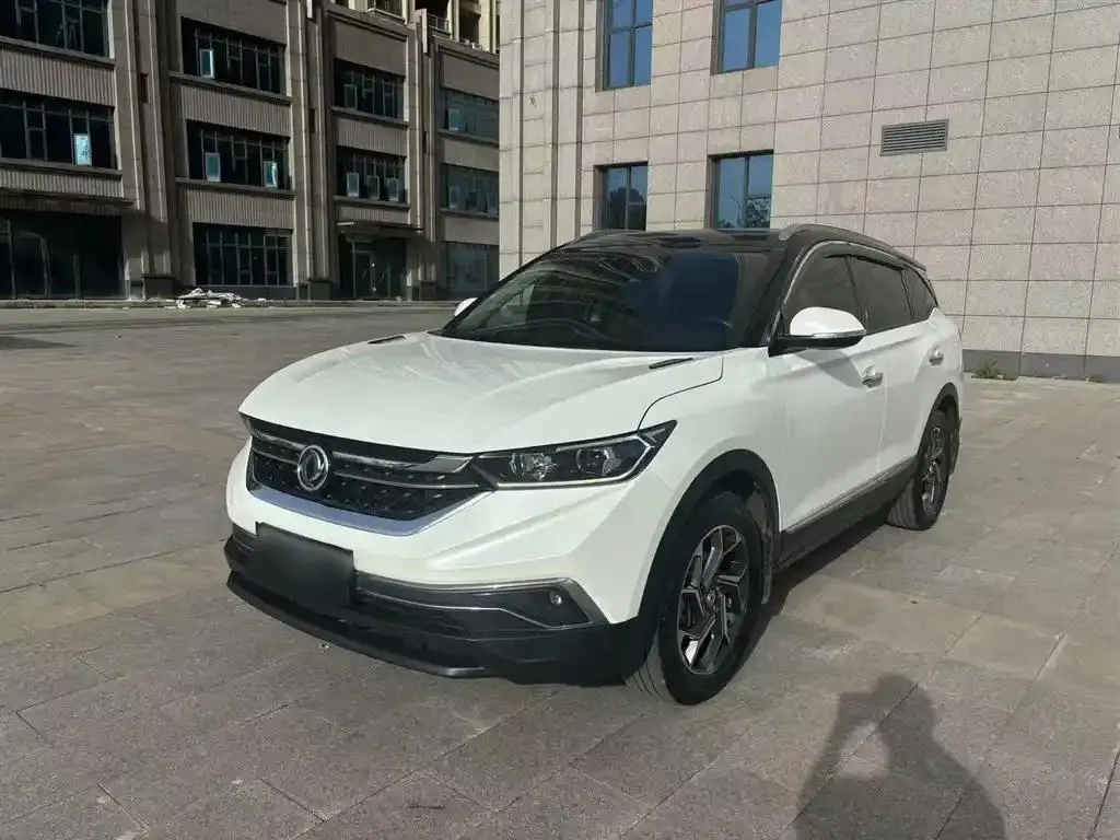 Dongfeng Dongfeng Aeolus AX7 — White