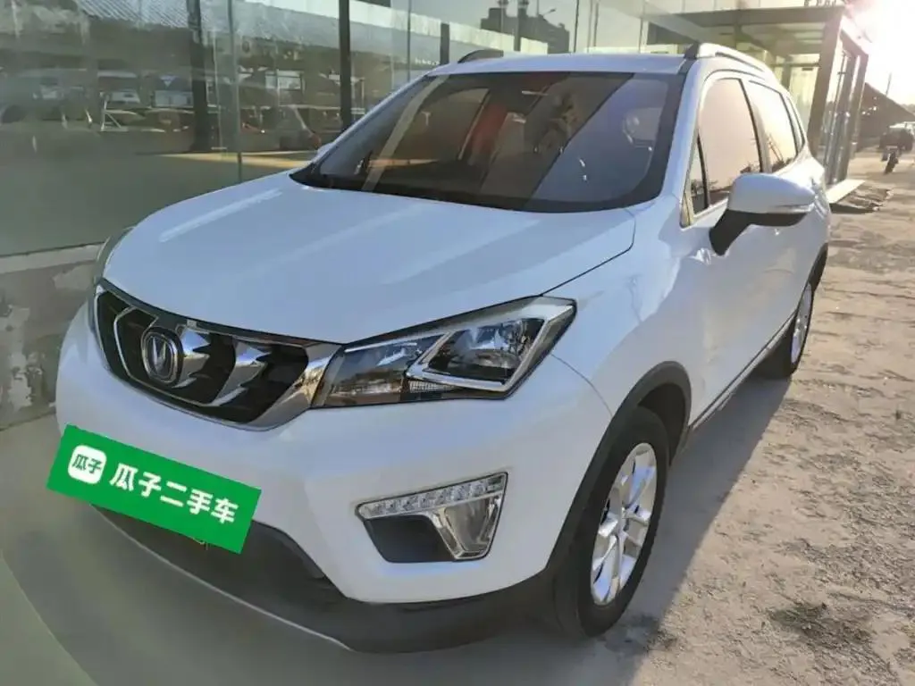 Changan CS15 CS15 2017 1.5L Automatic Luxury Sunroof Edition — photo 1