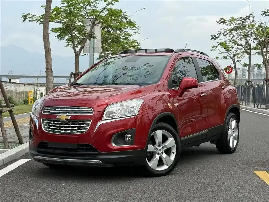 Chevrolet Chevrolet Trax — Red