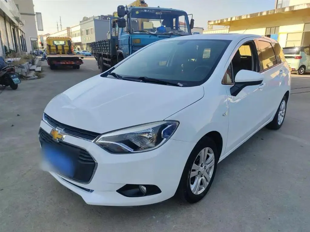 Chevrolet Chevrolet Lova RV — White