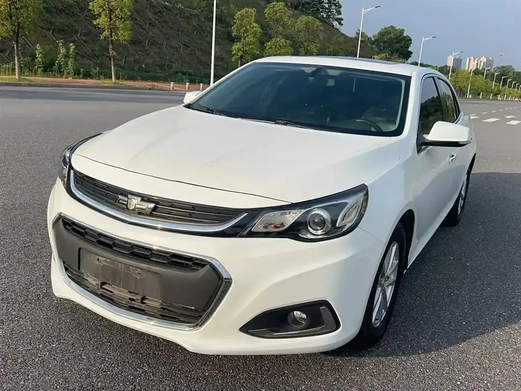 Chevrolet Chevrolet Malibu — Branco