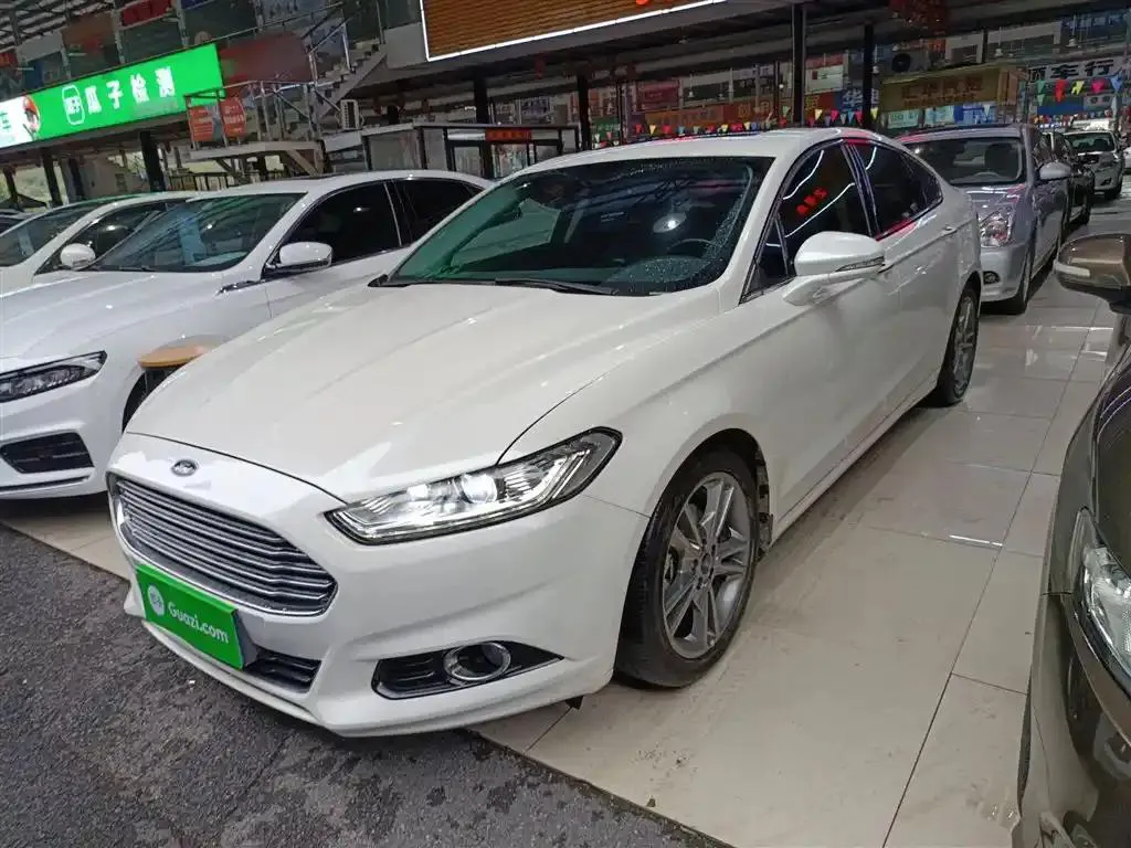 Ford Mondeo Mondeo 2013 2.0L GTDi240 luxury sports model — photo 1
