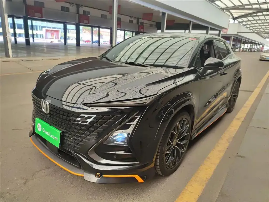 Changan UNI-T UNI-T 2022 1.5T Smart Pilot Edition — photo 1