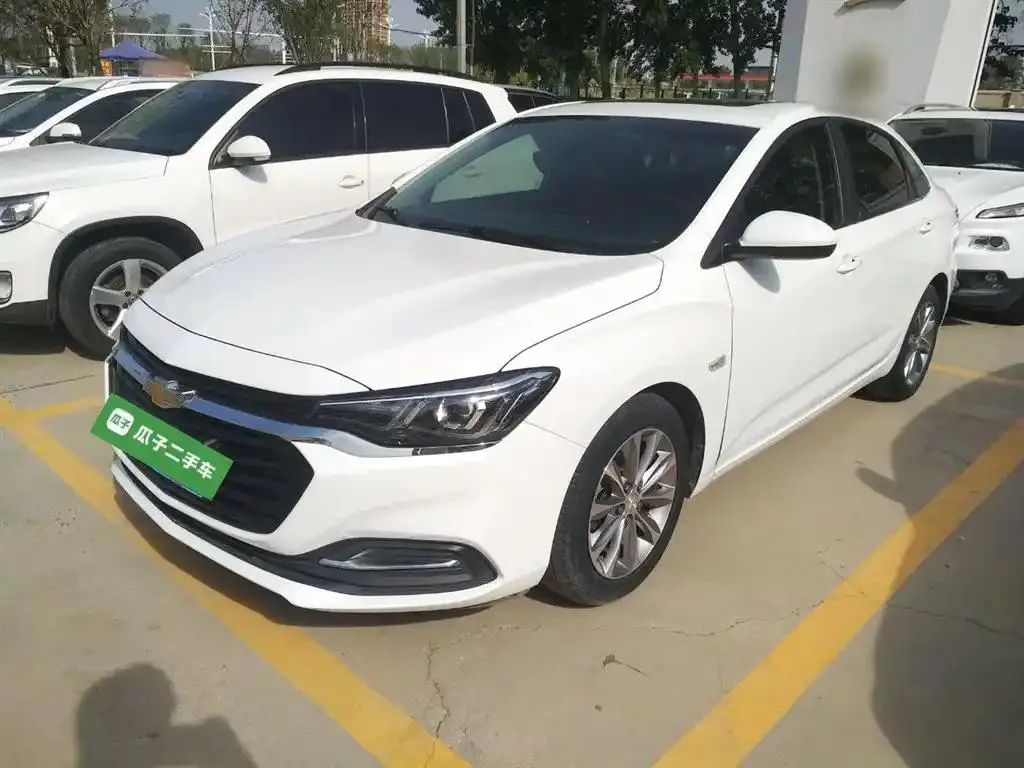 Chevrolet Monza Cruze 2020 320 Automatic Joyful Edition — photo 1