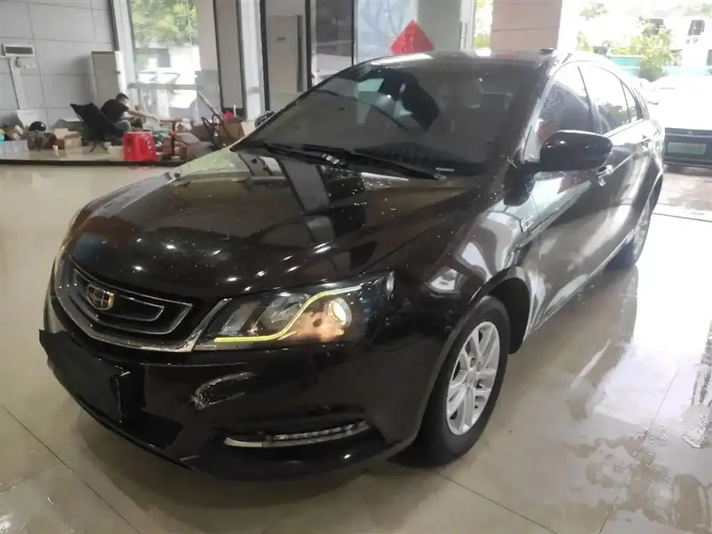 Geely Emgrand Emgrand 2017 Sedan Million-dollar 1.5L CVT Luxury — photo 1