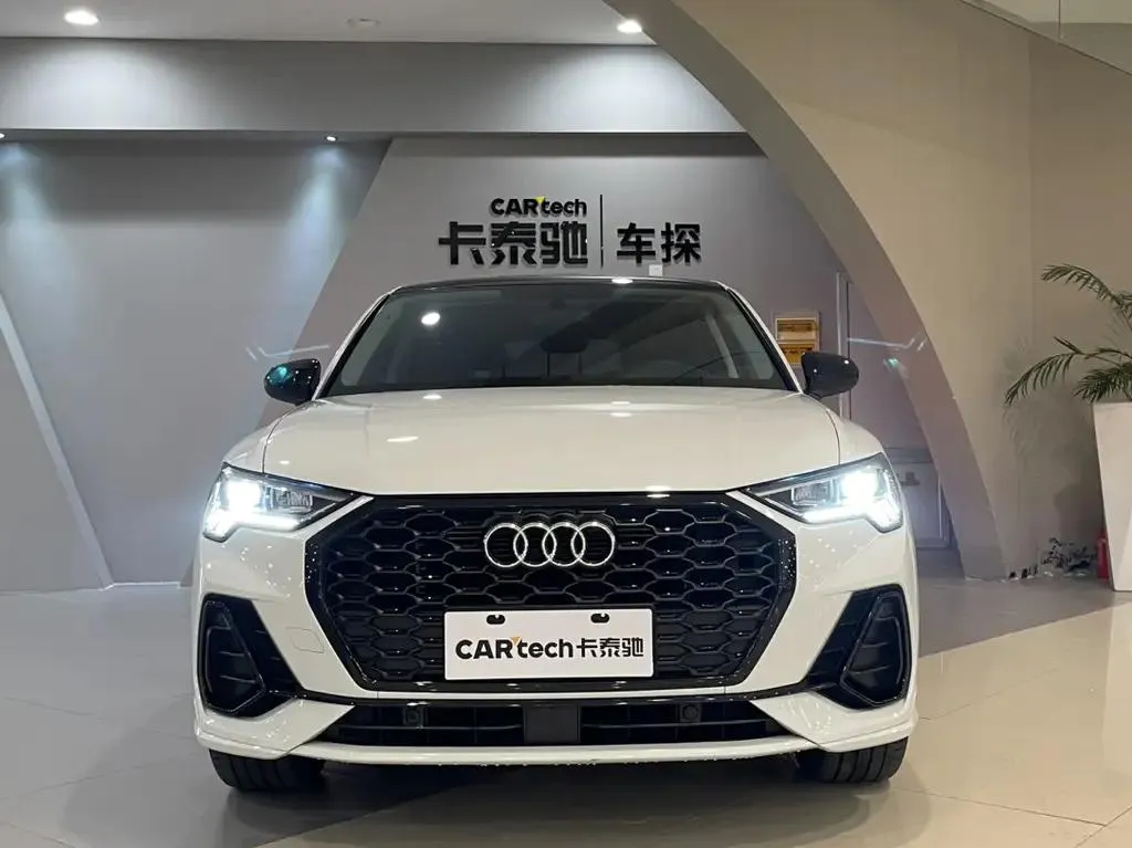 Audi Q3 Sportback Q3 Sportback 2023 40 TFSI Fashion Edition — Ver foto 2