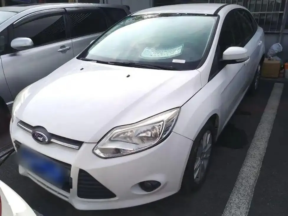 Ford Focus Focus 2012 Sedan 1.6L Manual Comfort Edition — photo 1