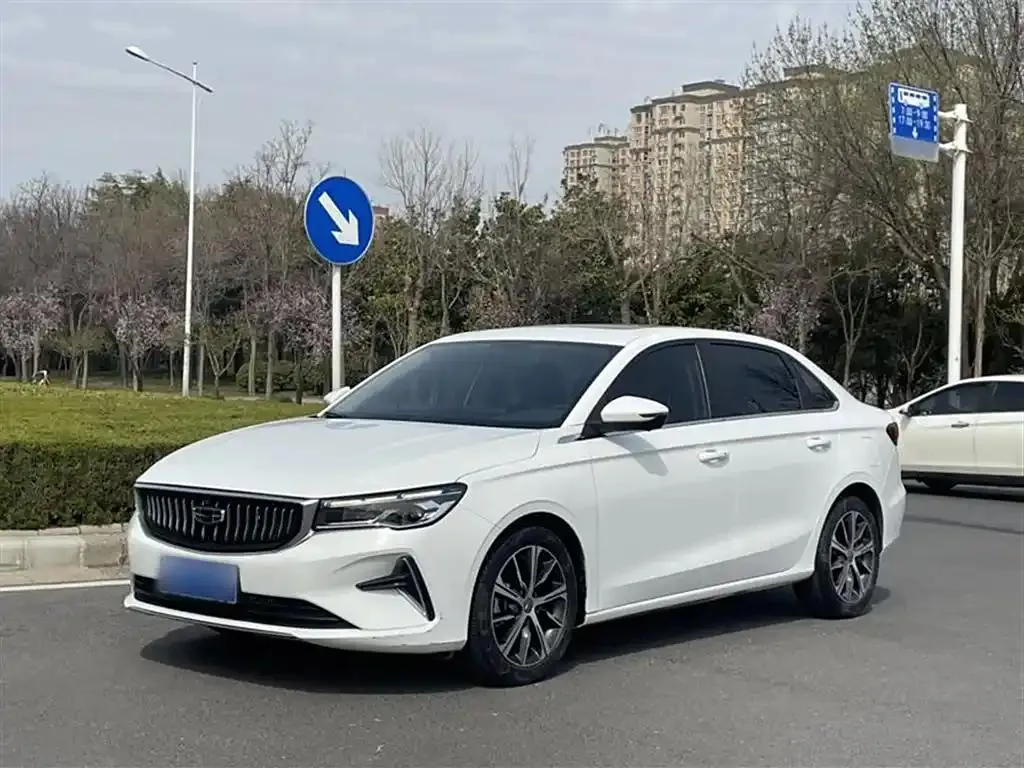 Geely Emgrand Emgrand 2022 4th Generation 1.5L CVT Premium Edition — photo 1